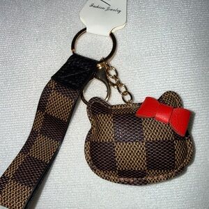 Fashion Jewelry Brown Checkered Key Holder with Red Bow
